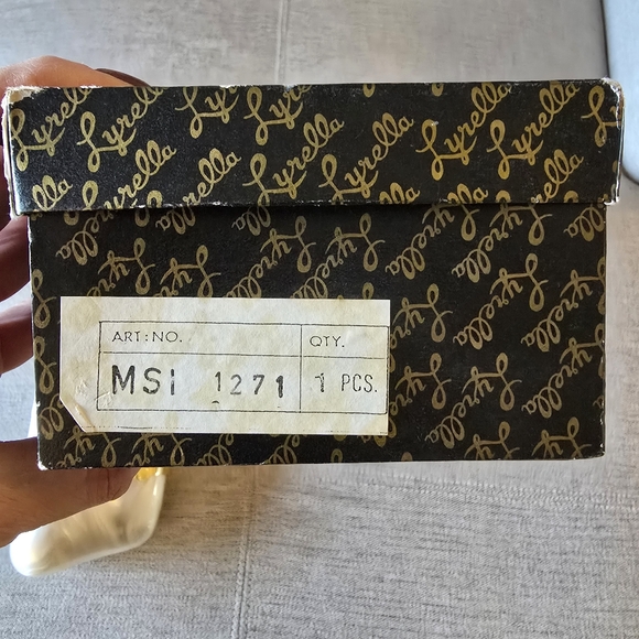 Lyrella Vintage Pearl White Women's Shoulder Bag / Clutch Rare Acrylic - Picture 9 of 16